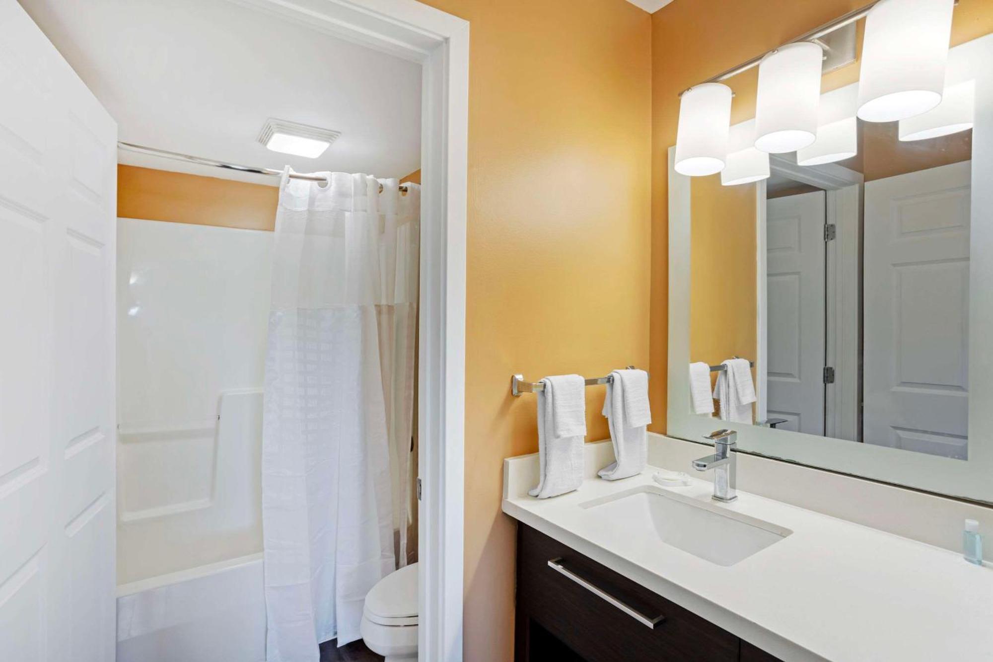Mainstay Suites Mt Laurel - Philadelphia Mount Laurel Esterno foto